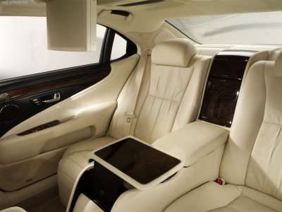 Lexus LS 600h L -  